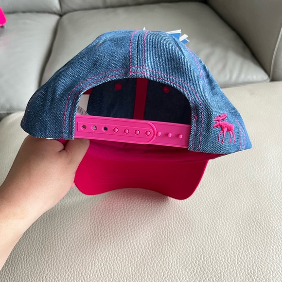 NWT - Hatley Adult Denim Baseball Cap - Size Adjustable - Picture 2 of 3